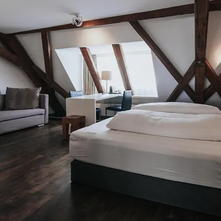 Otel Design & Restaurant Loewen Ulm