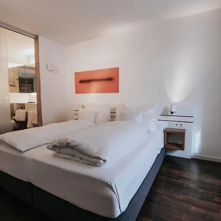 Otel Design & Restaurant Loewen 4*