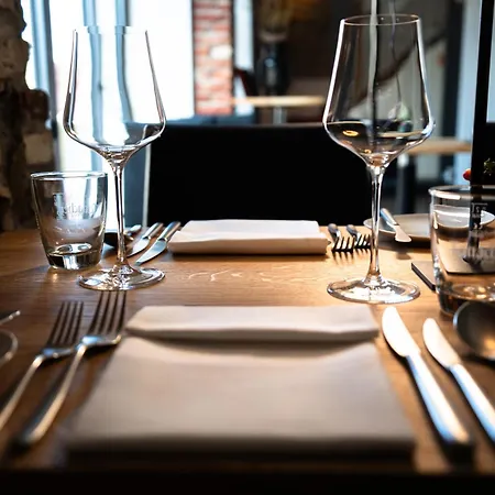 Design & Restaurant Loewen Otel 4*