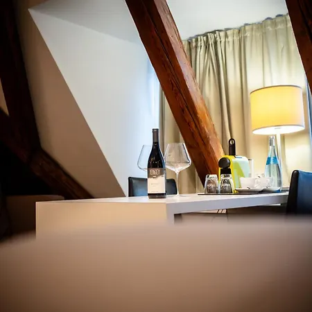 Design & Restaurant Loewen Otel 4*