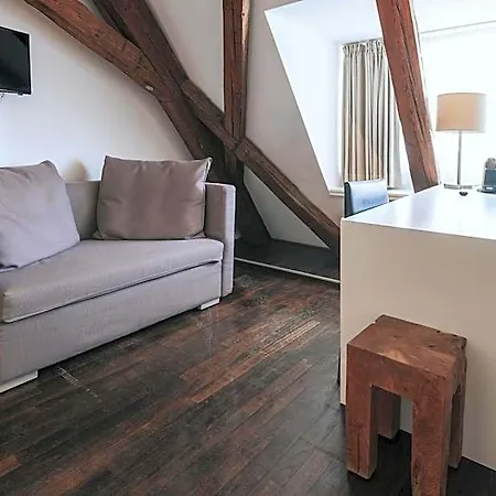 Szálloda Design & Restaurant Loewen Ulm