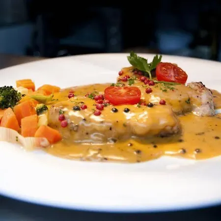 Design & Restaurant Loewen 4* أولم