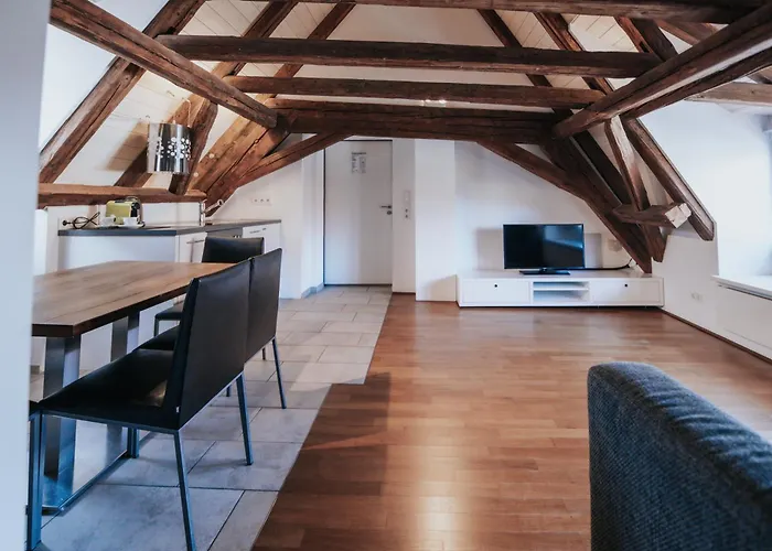 Design & Restaurant Loewen 4*