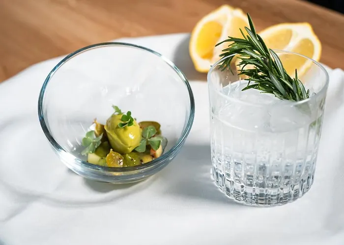 Design & Restaurant Loewen מלון