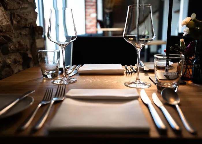 Design & Restaurant Loewen מלון 4*